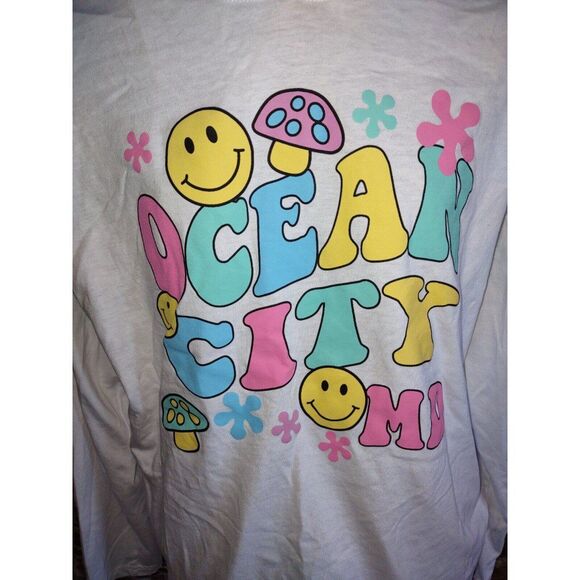 5/$25 Sz L Ocean City MD Lightweight Top W/Hoodie Mushrooms Funky Beach Coverup - Picture 4 of 7